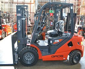 Дизельный вилочный погрузчик 2.5 тонны GROS LG25DT (завод LONKING, двигатель MITSUBISHI)